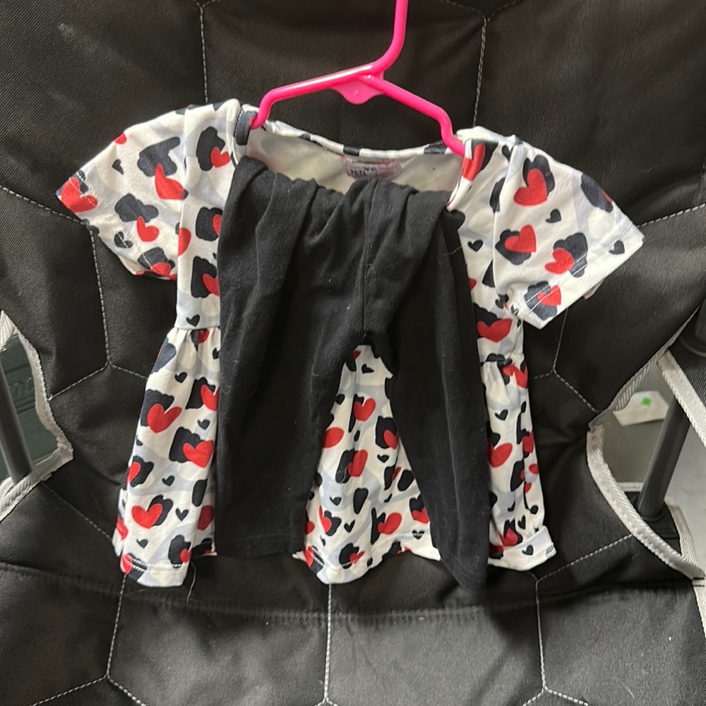 Pete & Lucy valentines outfit
